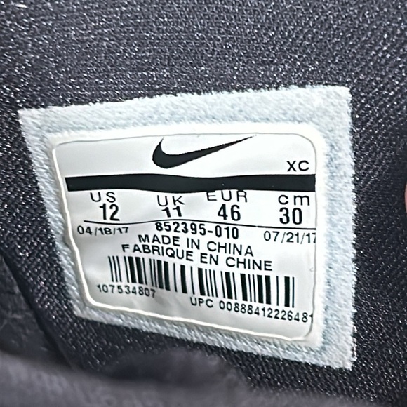 Nike Kyrie 3 Black Suede Quilted Embroidered Swoosh 852395-010 Collector Edition - Picture 9 of 9